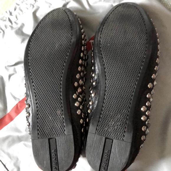 𝐏𝐫𝐚𝐝𝐚 Women’s Leather Studded Embellishment Stretchy Loafers Size 35.5 - Picture 5 of 13